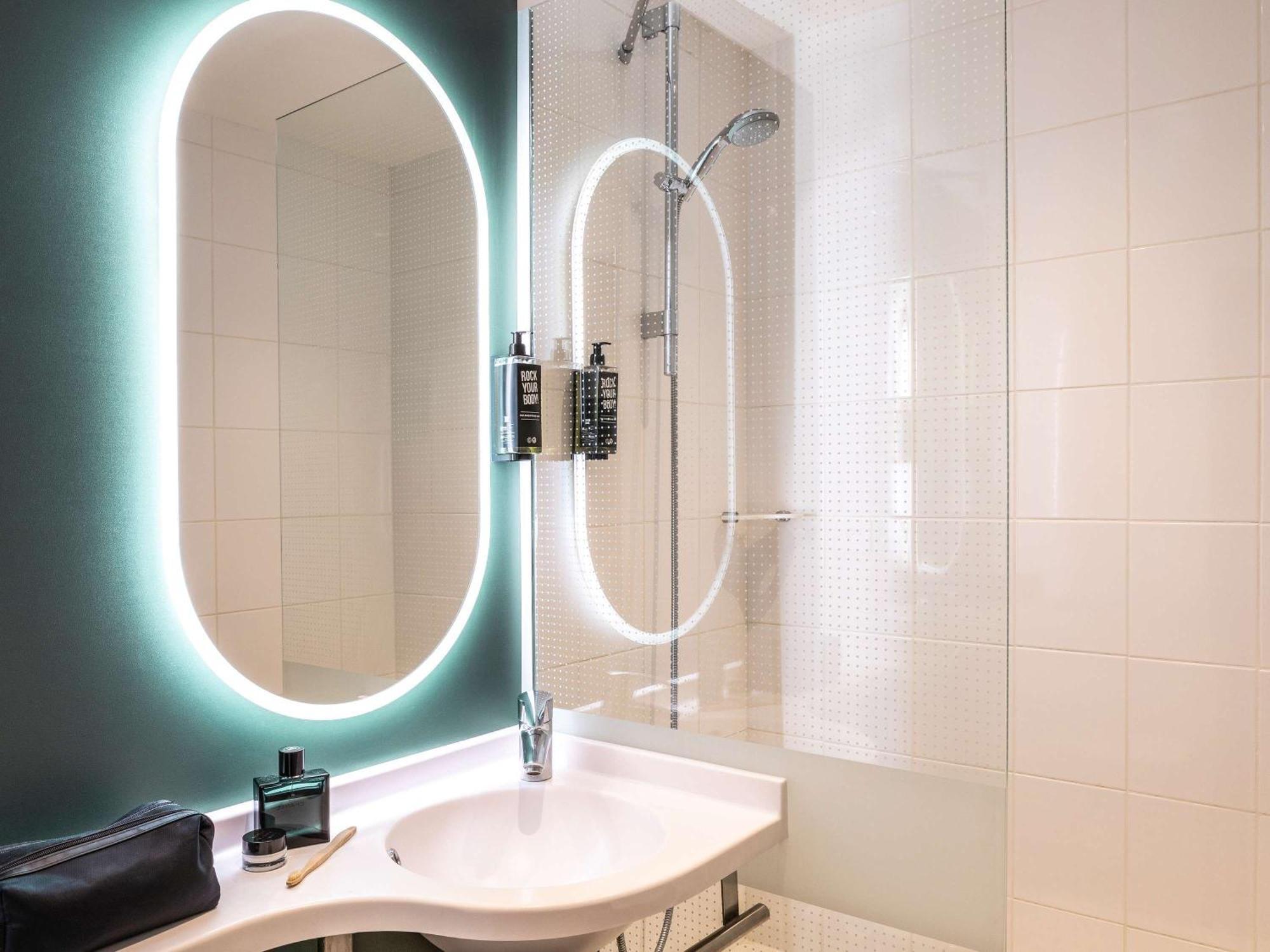 Ibis Maine Montparnasse Hotell Paris Eksteriør bilde