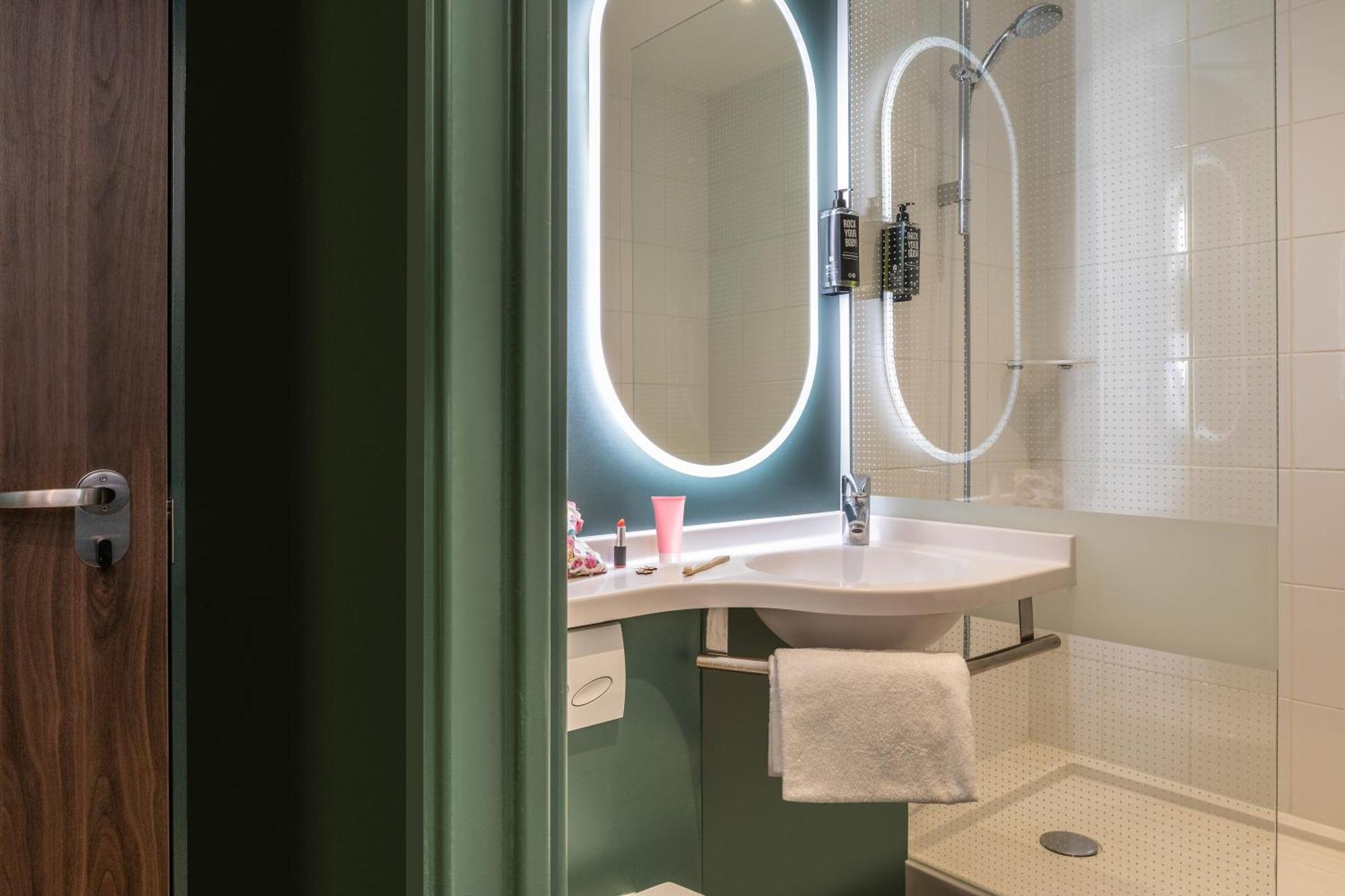 Ibis Maine Montparnasse Hotell Paris Eksteriør bilde