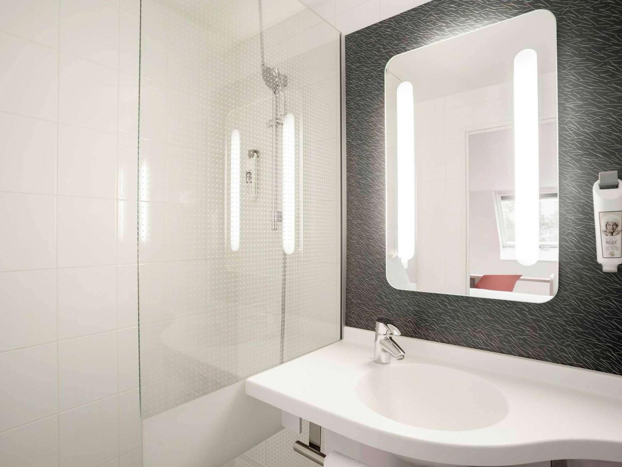 Ibis Maine Montparnasse Hotell Paris Eksteriør bilde